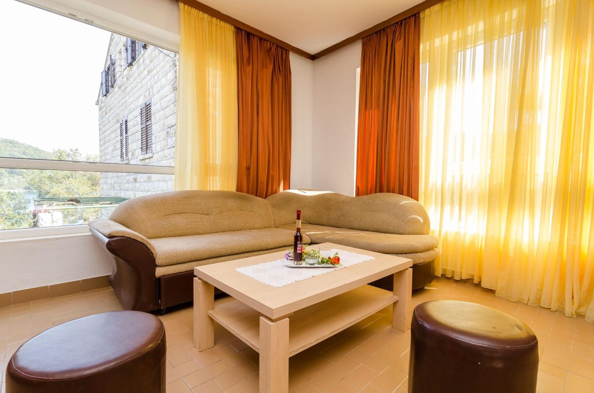 Rooms Karla Polače المظهر الخارجي الصورة