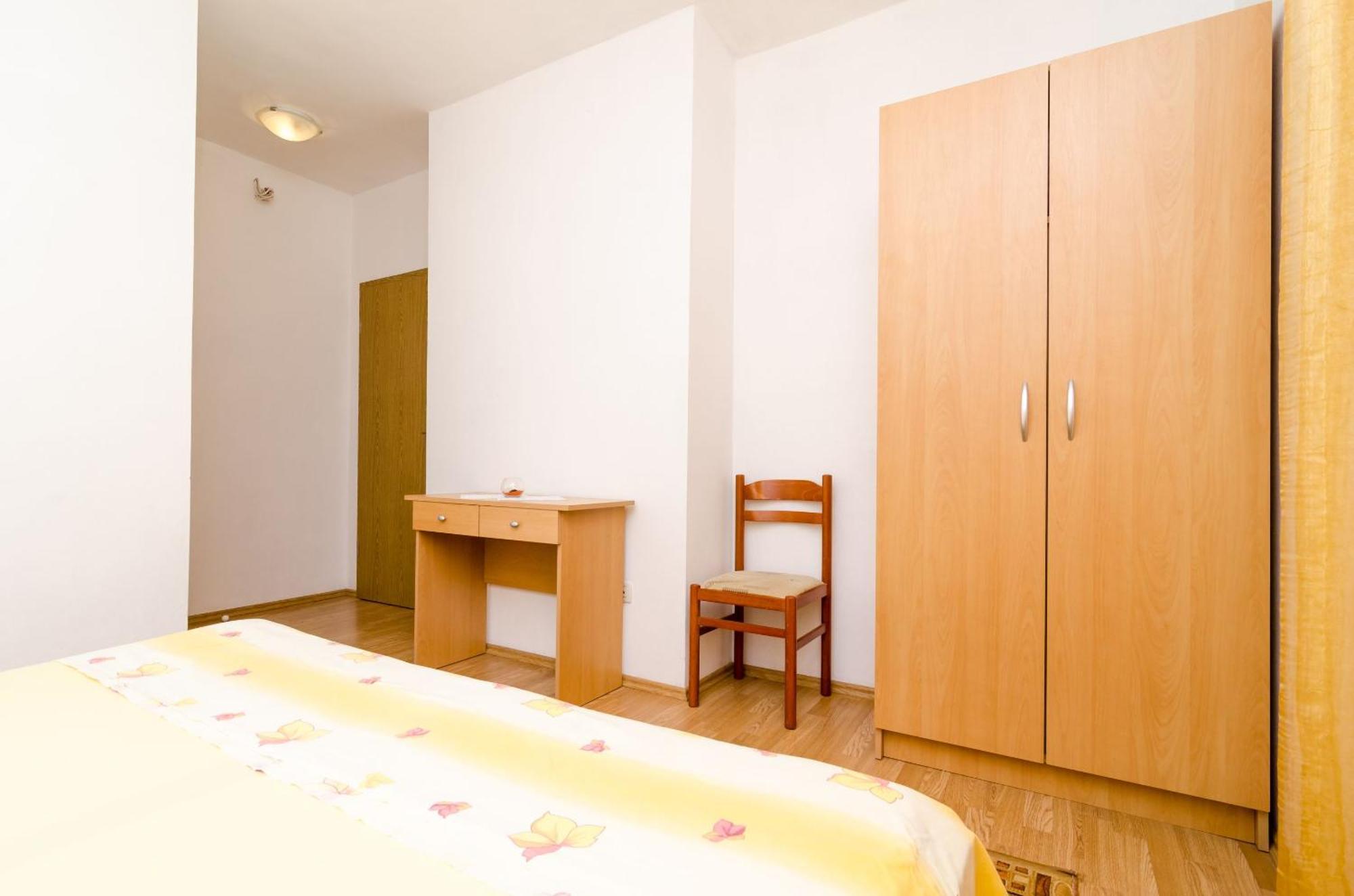 Rooms Karla Polače الغرفة الصورة