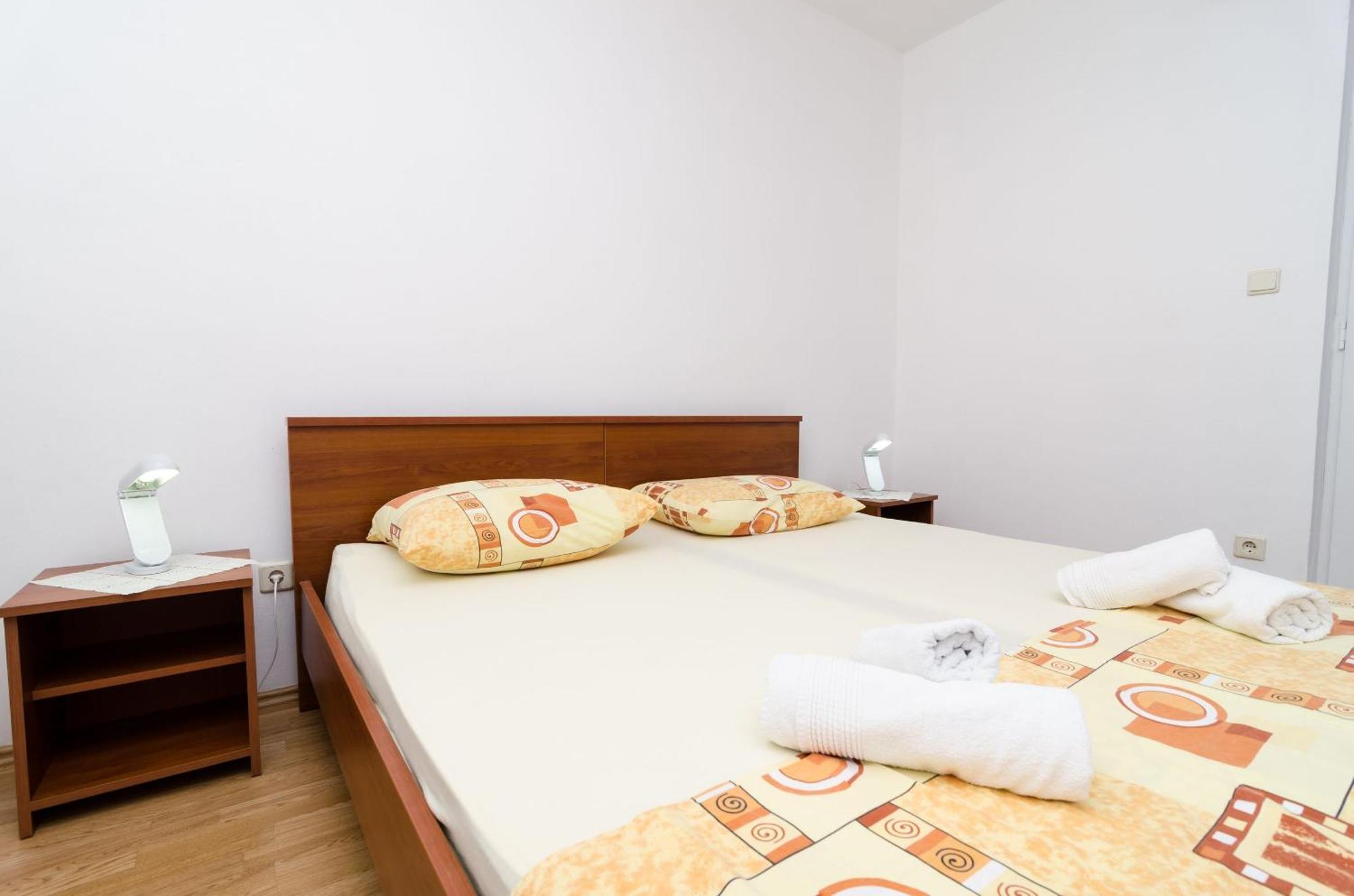 Rooms Karla Polače الغرفة الصورة